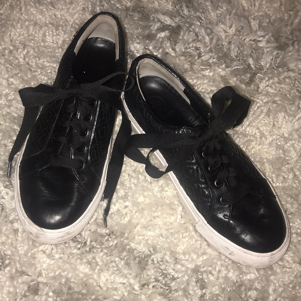 Tory Burch Leather sneaker size 6.5
